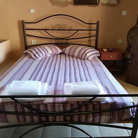 Panos Stone Tower 펜션